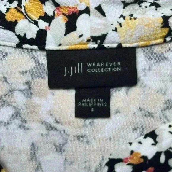 J. Jill Wearever Collection Yellow Floral V Neck Tunic Small - Picture 5 of 8